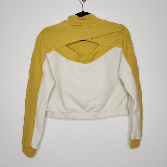 Free People Movement Cropped Long Sleeve Open Back Colorblock Sweatshirt XS - Picture 4 of 4